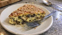 Μανιταρόπιτα χωρίς φύλλο: αφράτη, ζουμερή και έτοιμη στο ταψί σε 10’