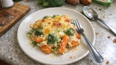 Λαχανικά ογκρατέν με μπρόκολο και γλυκοπατάτα – κρεμώδης κρούστα, χωρίς κόπο