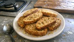 Παξιμάδια γλυκάνισου Κυκλάδων: διπλοψημένα, τραγανά και αρωματικά