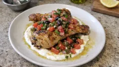 Μεσογειακά κοπανάκια κοτόπουλου στον φούρνο με λεμόνι-μουστάρδα και ωμή σάλτσα ντομάτας