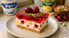 Γλυκό ψυγείου με ζελέ κεράσι, γιαούρτι και ανανά – δροσερό και σταθερό