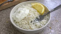 Πώς να βράσετε ρύζι μπασμάτι σπυρωτό: αναλογία 2:1 και 12 λεπτά