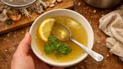 Ζωμός ψαριού βήμα-βήμα: καθαρός, αρωματικός και έτοιμος σε 35 λεπτά