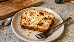 Αλμυρό κέικ με ξινόγαλο, ανθότυρο και λιαστή ντομάτα – αφράτο κάθε φορά