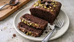 Κέικ σοκολάτας με γιαούρτι και ελαιόλαδο – αφράτο, με κρέμα κακάο