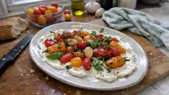 Σαλάτα με ψητές πολύχρωμες πιπεριές από την Πάρο – ιδανική για μεζέδες