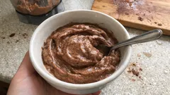 Παγωτό με στέβια στο μπλέντερ: κρεμώδες «nice cream» με παγωμένη μπανάνα