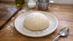 Άζυμο ζυμάρι για χωριάτικο φύλλο: ελαστικό, νόστιμο και χωρίς αναμονές