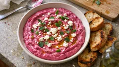 Χτυπητή με ψητά παντζάρια και φέτα – κρεμώδης αλοιφή με ωραίο χρώμα