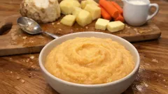 Βελούδινος πουρές σελινόριζας με πατάτα και καρότο – το μικρό βήμα για τέλεια υφή